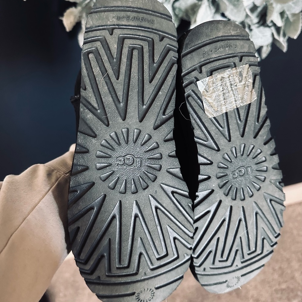 Ugg Ultra Mini - image 3